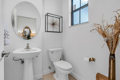 Beautiful Room for Rent - Professional Preferred Main Photo