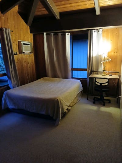 Room for Rent steps to beach ⛱️  Main Photo