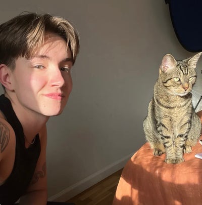Looking for a room in Astoria! Main Photo