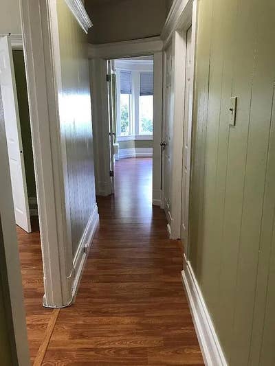 Cozy 2BR Apartment with Hardwood Floors Main Photo