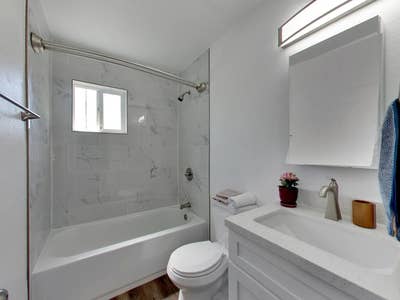 Fully Remodeled 1 Bedroom Apartment Main Photo