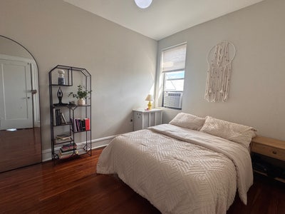 Room for rent.  Main Photo