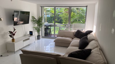 Luxury 2 bed 2 bad  Miami Beach Main Photo