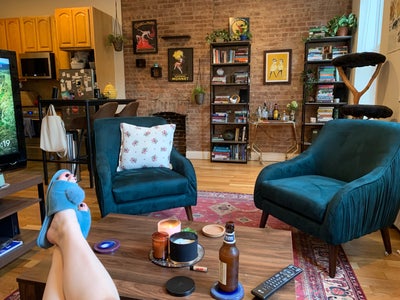 Looking for a friendly, cat-loving roomie  Main Photo