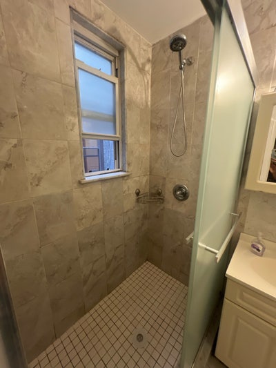 Room  Main Photo