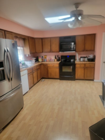 Upstairs room Main Photo