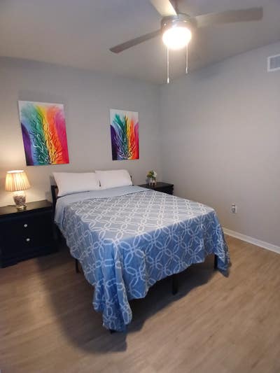 Beautiful room with own private bathroom Main Photo