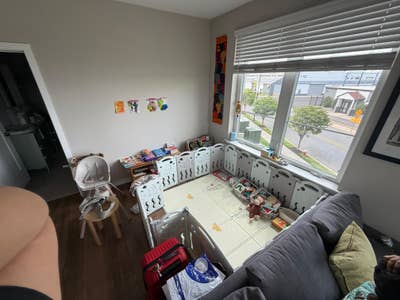 2 BED 2 BATH - 3 minutes to Light Train station  Main Photo