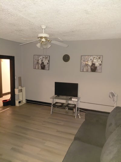 Affordable, clean, and cozy furnished room availab Main Photo