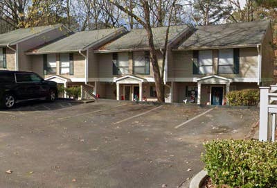 Now available - room in Atlanta Main Photo