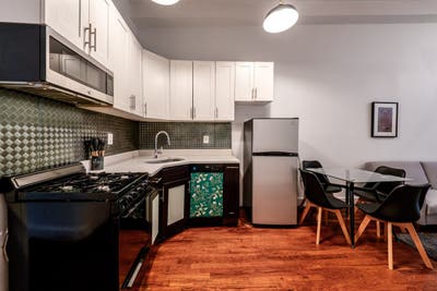 Room in Bushwick on a flexible lease Main Photo
