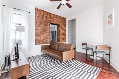 Room in Central Harlem on a flexible lease Main Photo