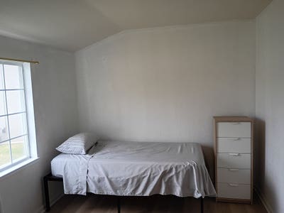 Freedom Shared House. Room and Board Shared Room  Main Photo