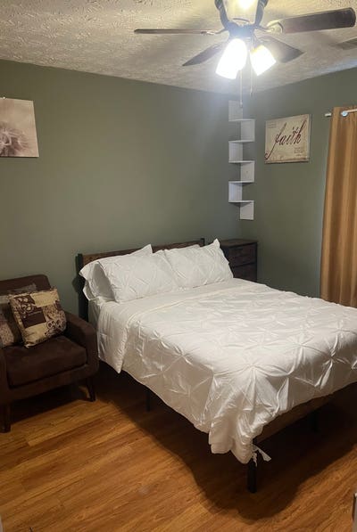  Bedroom for Rent Main Photo
