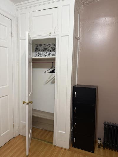 Clean spacious rooms Main Photo