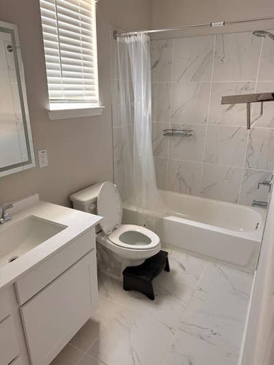 Room for Rent – Private Bath  Main Photo