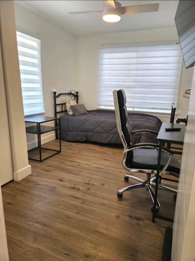 Furnished Room For Rent Main Photo