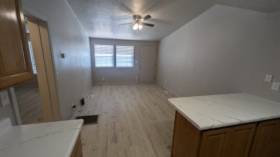 Charming Renovated _Bedroom on Quiet Street Main Photo