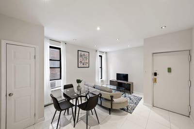3 bed in Upper West Side on a flexible lease Main Photo