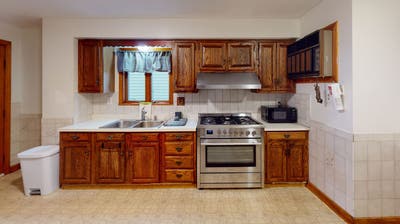 5 bed in Somerville on a flexible lease Main Photo