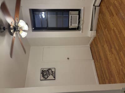 1 Room for rent in the middle of Harlem Main Photo