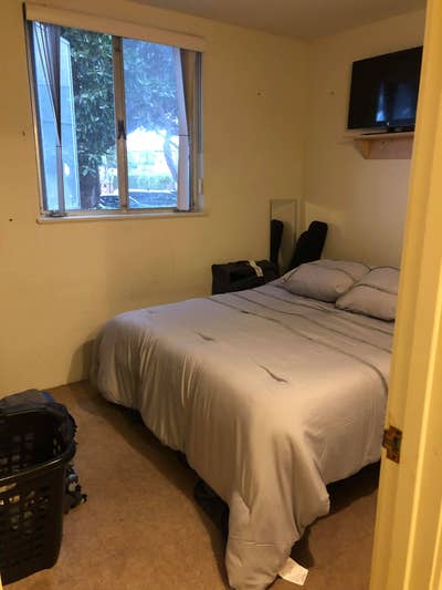 1 Bedroom available  in 2 Bedroom / 1 Bath  Main Photo