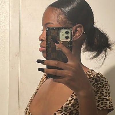22 year old Female seeks a small or large room Main Photo