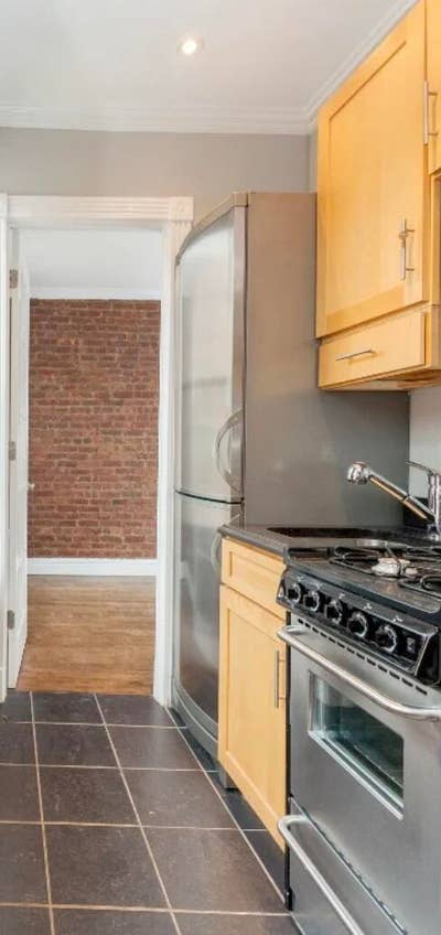 #1093 Bright 2 bed/1 bath in the heart of the East Main Photo