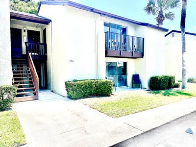 Studio apartment available with most utilities inc Main Photo