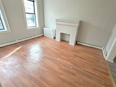 No Broker Fee_Updated 1 Bedroom Apartment_Hardwood Main Photo