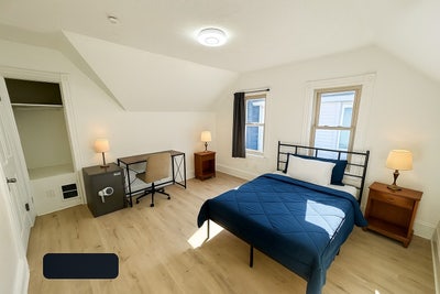 JFK/UMass Utilities included private room in 3b1b Main Photo