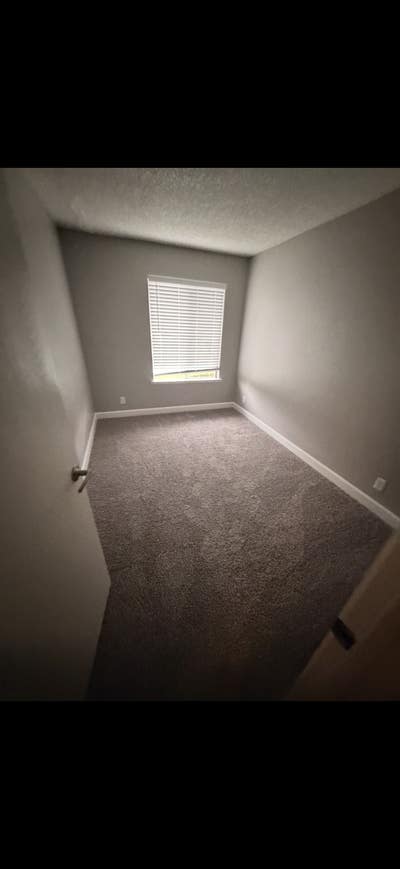 $900 a month Main Photo