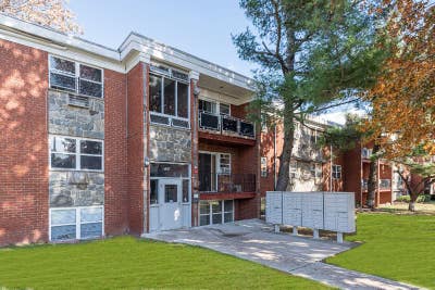 _ Park Ave Orange NJ 2 Bed $2300 Main Photo