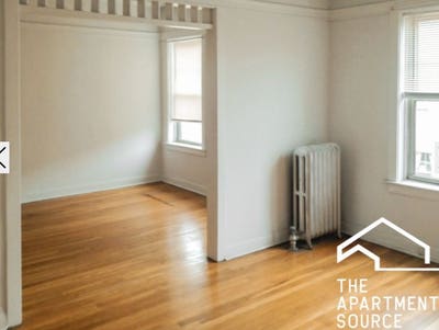 Sunnytop_floor _bed in Andersonville Main Photo