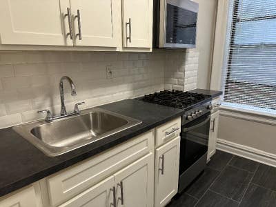 1 Bed Bathheat & Hot Water$1,895. No Broker!!! Main Photo