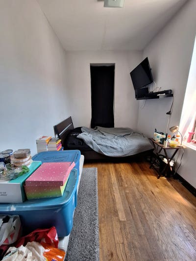 Large, sunny bedroom in Crown Heights  Main Photo