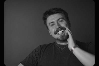 Professional Male seeks a small or large room Main Photo