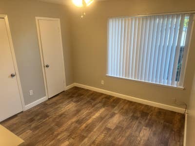 Room available now (Sacramento)  Main Photo