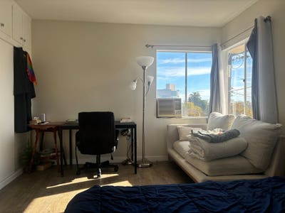 2B/1B (Entirely to yourself for 1 month!) Main Photo