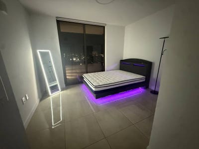 Master Bedroom, Private Bathroom, DOWNTOWN Miami Main Photo