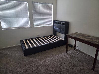 Oside livin 2 rooms for rent  Main Photo