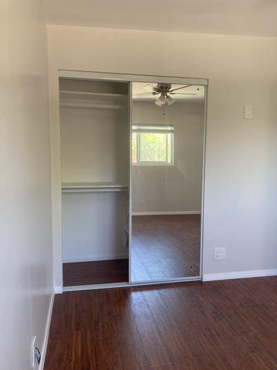4 Bdrm Large House w/ All Private Bathroom Main Photo