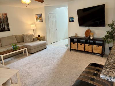 Smoking-Free Household - Small Bedroom Available Main Photo