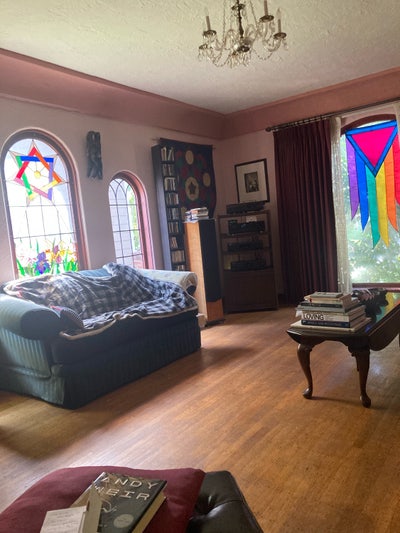 Room in Classic 1929 Home  Main Photo