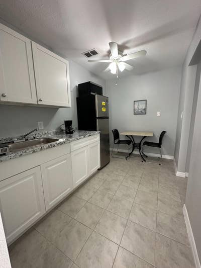 Private Studio with Expansive Backyard Space Main Photo
