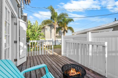 Furnished Private Rooms in Huntington Beach — Uti Main Photo