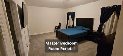 Master Bedroom Suite in 3BB HomeQuiet Neighborhood Main Photo