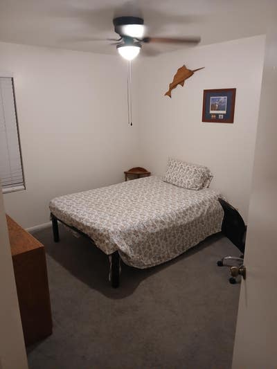 Quite and cozy bedroom with private bathroom Main Photo
