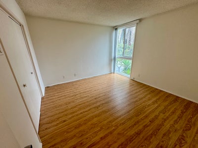 Brentwood apt with utilities and cleaning included Main Photo