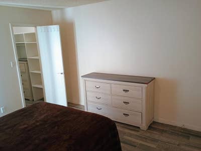 Room for rent in mesa Main Photo